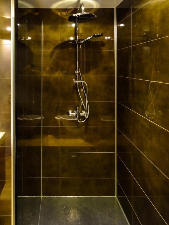 لو دوز آلب Hotel Les Clarines الغرفة الصورة